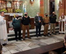 Missa de Ação de Graças celebra a vida dos policiais militares e veteranos são homenageados na Capital