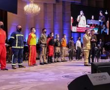Igreja evangélica recebe bombeiros e familiares para celebrar os 109 anos de criação do Corpo de Bombeiros