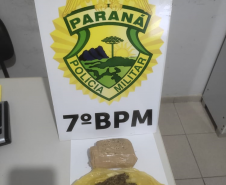 PM prende cinco pessoas, apreende mais de 100 gramas de maconha e recupera objeto furtado no Noroeste do estado