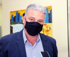 Comandante-Geral da PM recebe prefeito de Ribeirão Claro (PR) em Curitiba