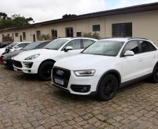PM cumpre 41 mandados e apreende armas e carros de luxo na RMC e Litoral