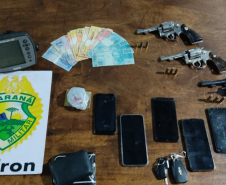 BPFRON recupera dois carros e apreende três armas de fogo em Guaíra, no Oeste do estado