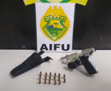 Operação apreende arma de fogo e produtos contrabandeados em Curitiba e no Litoral