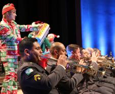 Concerto de Natal da Banda da PMPR emociona público no Teatro Guaíra e arrecada mais de duas toneladas de alimentos