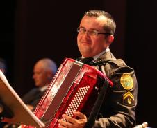 Concerto de Natal da Banda da PMPR emociona público no Teatro Guaíra e arrecada mais de duas toneladas de alimentos