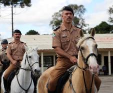 RPMon forma 16 oficiais no Curso de Policiamento Montado em Curitiba