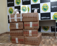 BPFron apreende mais de 46 mil pacotes de cigarros, caixas de vinhos e eletrônicos contrabandeados durante a Operação Hórus