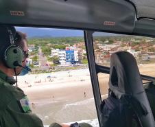 O que fazer quando um helicóptero pousa na praia? BPMOA orienta veranistas
