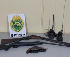 No Oeste do estado, policiais militares da fronteira apreendem 23 quilos de maconha, cigarros contrabandeados e três armas de fogo durante a Operação Hórus