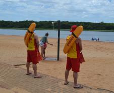 Atuação de bombeiros intensifica prevenção e diminui afogamentos na Costa Oeste