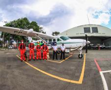 Governo do Paraná envia 10 bombeiros e cães para buscas a desaparecidos em Petrópolis