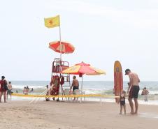 Polícia Militar alerta para a segurança das crianças nas praias durante o feriado