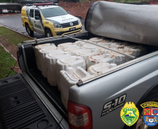Policiais militares prendem motorista que transportava 360 litros de agrotóxicos proibidos em Cruzeiro do Oeste, Noroeste do estado
