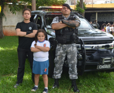Batalhão da PM de Maringá recebe visita da Casa da Criança