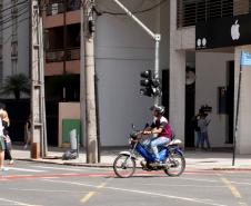 Ciclomotores e bicicletas elétricas precisam seguir recomendações de segurança