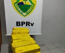 BPRv apreende 37 quilos de maconha ao abordar ônibus de viagem em Sertanópolis, no Norte do estado