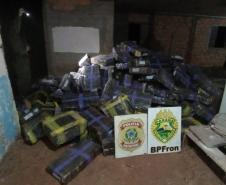 BPFRON e Polícia Federal apreendem 2,8 toneladas de drogas em Santa Helena-PR