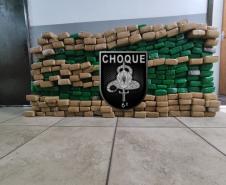 CHOQUE 6º BPM APREENDE 240KG DE MACONHA