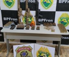 BPFron e PF realizam grande apreensão de drogas e armas.