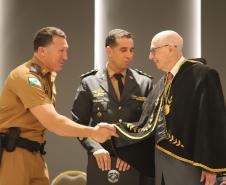 O evento contou com a presença de diversas autoridades civis e militares, além de amigos e familiares dos membros da academia