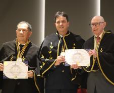 O evento contou com a presença de diversas autoridades civis e militares, além de amigos e familiares dos membros da academia