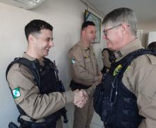Café dos aniversáriantes e Policial destaque do mês