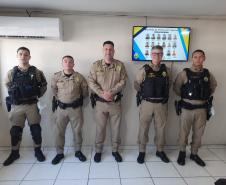 Café dos aniversáriantes e Policial destaque do mês