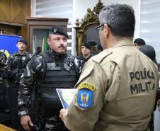 Polícia Militar do Paraná homenageia policiais do BPRONE por ação em Palmas