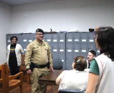 Comandante-geral da PMPR visita 4º Colégio da PM em Maringá