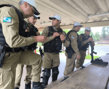 POLICIAIS MILITARES DO BATALHÃO DE POLÍCIA DE TRÂNSITO PARTICIPAM DE INSTRUÇÃO DE ARMAS PORTÁTEIS