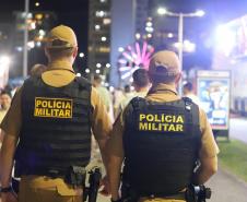 O policiamento ostensivo esteve presente nos locais de maior movimento, como praias, praças e eventos públicos, garantindo a segurança durante os shows e queima de fogos.