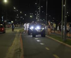 O policiamento ostensivo esteve presente nos locais de maior movimento, como praias, praças e eventos públicos, garantindo a segurança durante os shows e queima de fogos.