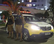 O policiamento ostensivo esteve presente nos locais de maior movimento, como praias, praças e eventos públicos, garantindo a segurança durante os shows e queima de fogos.