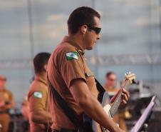 Banda da Polícia Militar do Paraná (PMPR) se apresentou no Palco Sunset