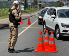 BPTRAN ENCONTRA ARMA DURANTE OPERAÇÃO BLOQUEIO EM CURITIBA