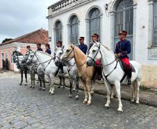 PMPR participa de solenidade alusiva aos 131 anos do Cerco da Lapa