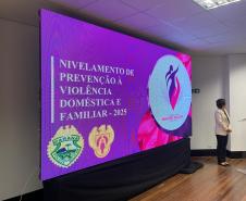 Polícia Militar do Paraná realiza nivelamento da Patrulha Maria da Penha com foco na Operação Mulher Segura