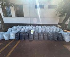 Polícia Militar do Paraná apreende carga de roupas avaliada em 350 mil reais em operação realizada em rodovia estadual