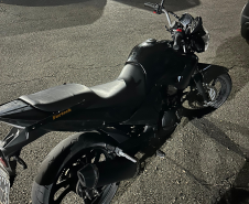 Motocicleta com placa adulterada é apreendida durante operação no bairro Hauer, em Curitiba