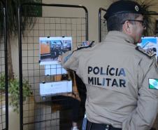 Exposição "Exemplos que Arrastam" celebra 171 anos da Polícia Militar do Paraná em shoppings de Curitiba