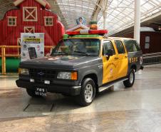Exposição "Exemplos que Arrastam" da PMPR chega ao Shopping Estação