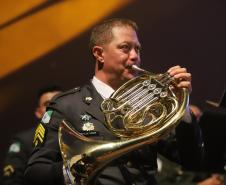Com o tema “Vozes”, o espetáculo trouxe ao palco uma coletânea musical que revisita a trajetória da banda