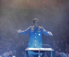 Com o tema “Vozes”, o espetáculo trouxe ao palco uma coletânea musical que revisita a trajetória da banda