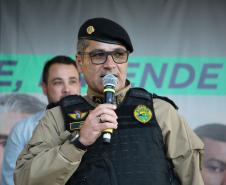 A Polícia Militar participa de maneira estratégica, mobilizando efetivo local e unidades especializadas 