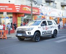 A Polícia Militar participa de maneira estratégica, mobilizando efetivo local e unidades especializadas 