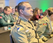Neste ano, o evento conta com a participação de policiais e representantes de 20 estados brasileiros, do Distrito Federal, de 14 países e da Organização dos Estados Americanos (OEA).