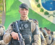 A Polícia Militar participa de maneira estratégica, empregando seu efetivo e unidades especializadas