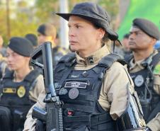 A Polícia Militar participa de maneira estratégica, empregando seu efetivo e unidades especializadas