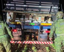 Polícia Militar do Paraná apreende quinze mil pacotes de cigarros contrabandeados em Guaíra
