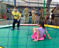 Quartéis da PMPR recebem comunidade em tarde de integração e proximidade